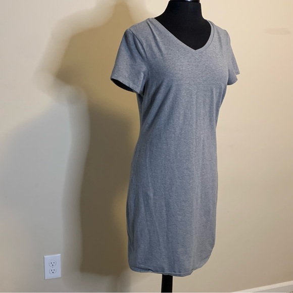 OLD NAVY Dress Gray Tee Size Large Stretchy V-Neck - Picture 3 of 7